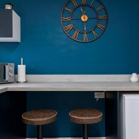 Rookwood House - Spacious Home With Free Parking - Short Stay Leeds Лидс Экстерьер фото