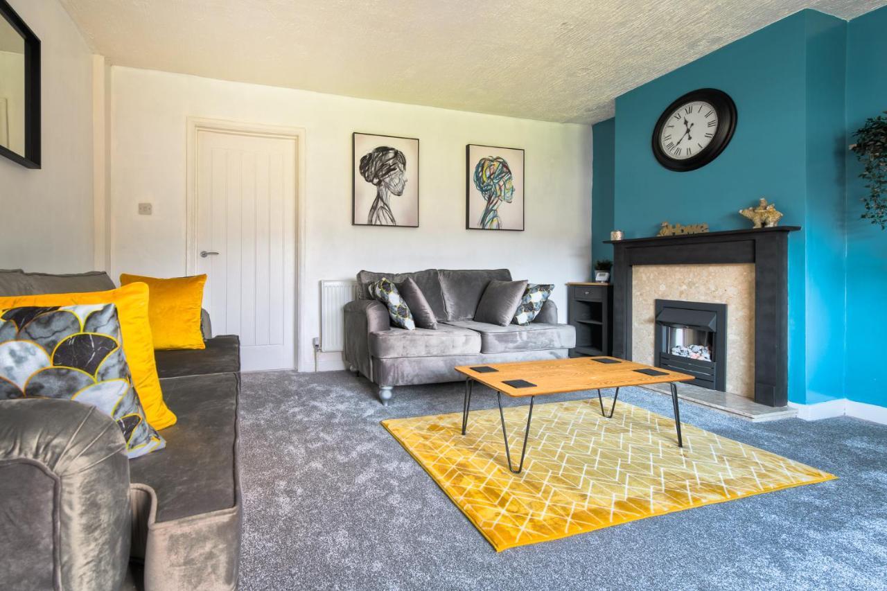 Rookwood House - Spacious Home With Free Parking - Short Stay Leeds Лидс Экстерьер фото