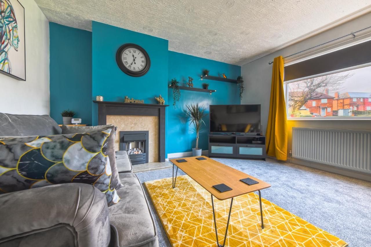 Rookwood House - Spacious Home With Free Parking - Short Stay Leeds Лидс Экстерьер фото